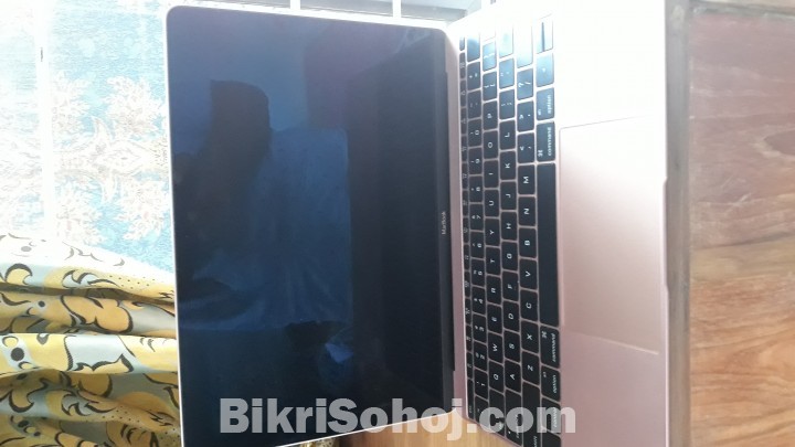 Apple Macbook Air 2016 sale with a Bargain price!!!!!!!!